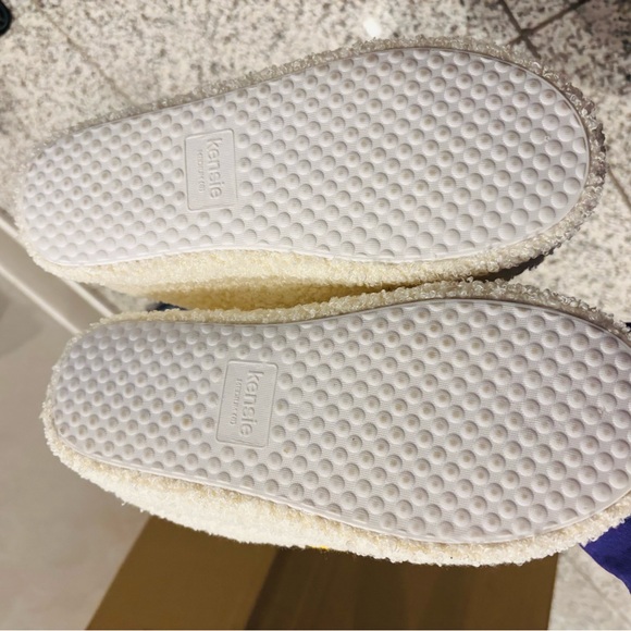 KENSIE Women’s Lemon Pattern Slippers, Size 8 - Picture 2 of 3